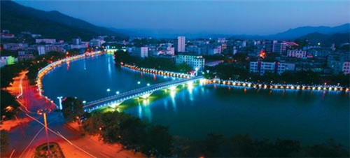 投资加盟和福碳烤前景怎么样